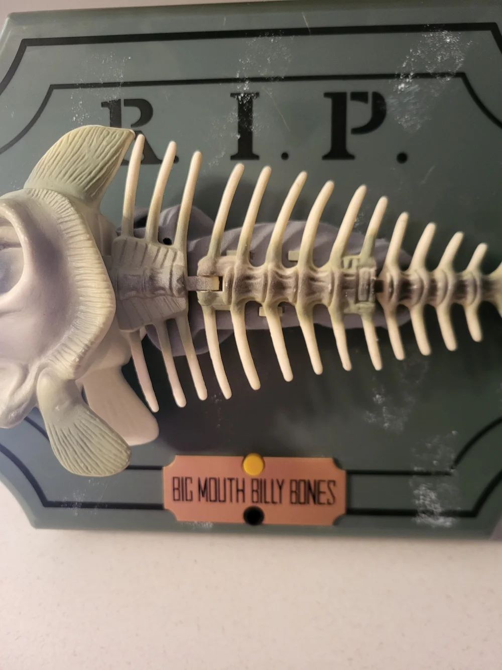 Gemmy Big Mouth Billie Bones Singing Fish Parts or Repair Not Working